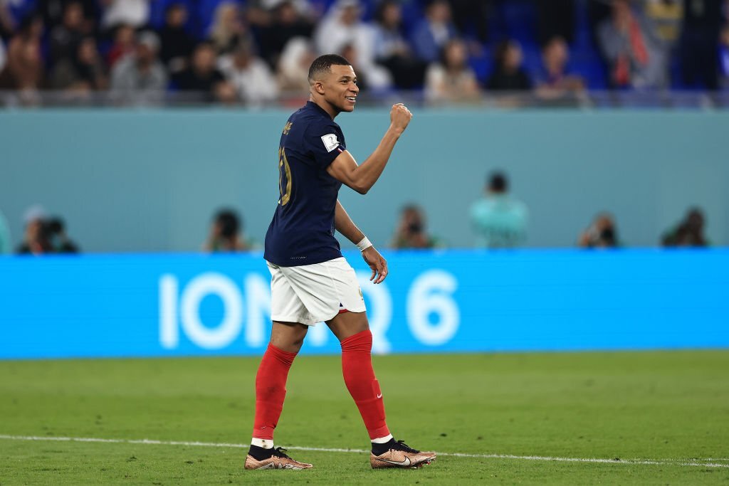 Show diễn đỉnh cao của Kylian Mbappe 4